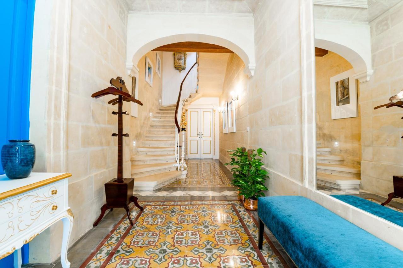 Monreal Boutique Townhouse - R024Rm6 호텔 파올라 외부 사진